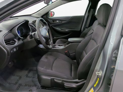 Used 2024 Chevrolet Malibu LS image 9
