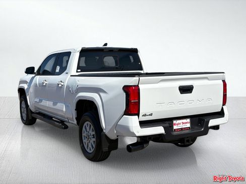 New 2026 Toyota Tacoma SR5 AWD/4WD image 4