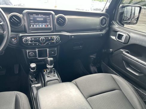 Used 2023 Jeep Gladiator Sport w/ Off Road Group AWD/4WD image 23
