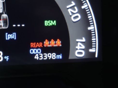 Used 2024 Toyota RAV4 XLE w/ Convenience Package AWD/4WD image 19