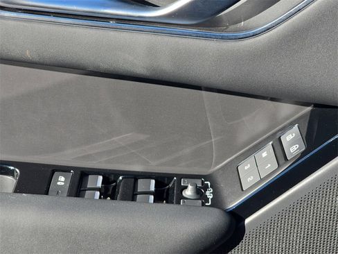 Certified 2026 Land Rover Range Rover Velar S image 28