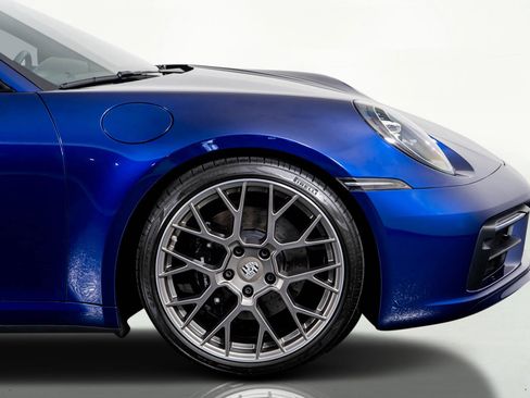 Used 2024 Porsche 911 Carrera 4S w/ Sport Package image 14