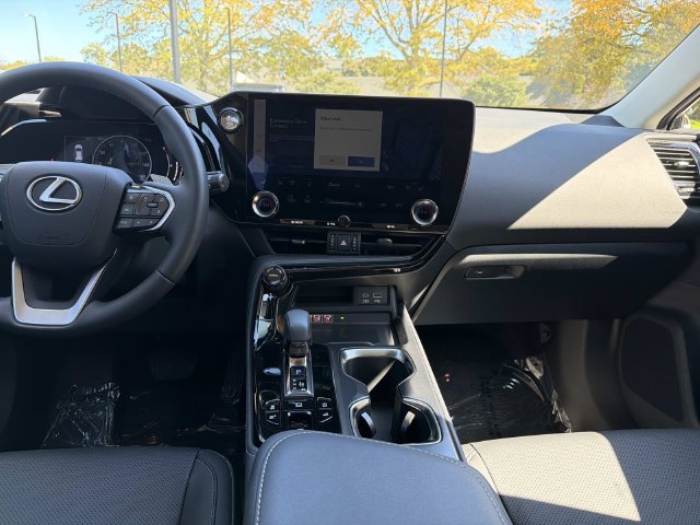 Used 2024 Lexus NX 350 AWD image 15
