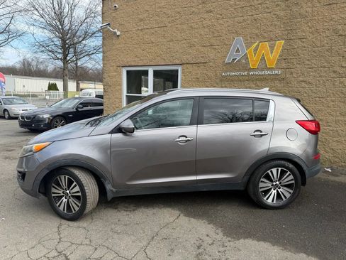 Used 2016 Kia Sportage EX w/ EX Premium Package image 2