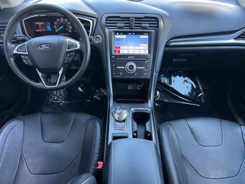 Used 2019 Ford Fusion Titanium AWD/4WD image 10