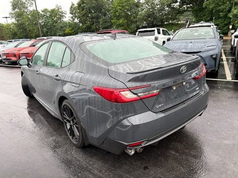 Used 2025 Toyota Camry SE w/ Convenience Package FWD image 8
