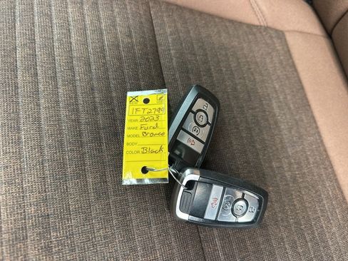 Used 2023 Ford Bronco Outer Banks image 32