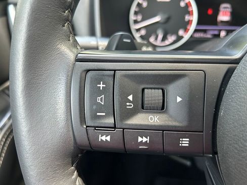 Used 2024 Nissan Rogue SV w/ SV Premium Package FWD image 20