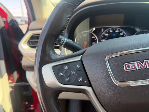 Used 2019 GMC Acadia Denali w/ Technology Package FWD image 29