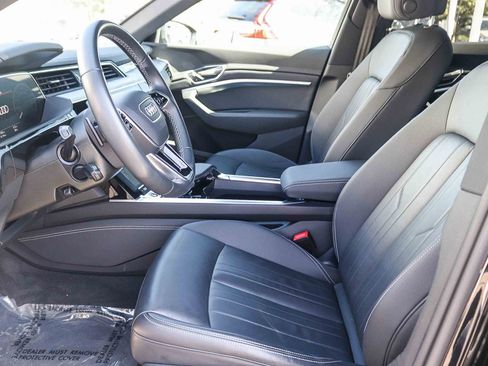 Certified 2024 Audi Q8 e-tron Premium AWD/4WD image 19