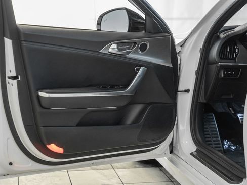 Used 2022 Kia Stinger GT1 image 43