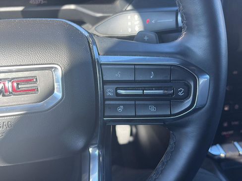 Used 2024 GMC Acadia Elevation image 15