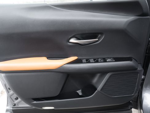 Used 2020 Lexus UX 250h w/ Premium Package image 17