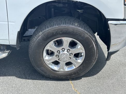 Used 2024 RAM 2500 Big Horn image 16