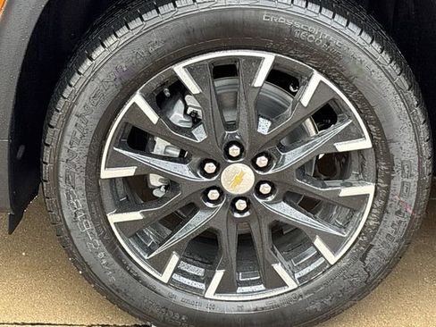 New 2026 Chevrolet Traverse LT w/ Sun and Wheel Package FWD image 10