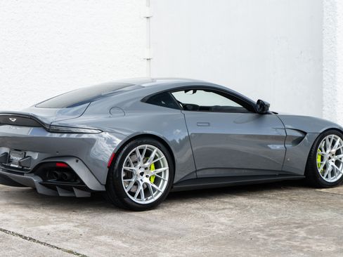 Used 2020 Aston Martin V8 Vantage Coupe RWD image 7