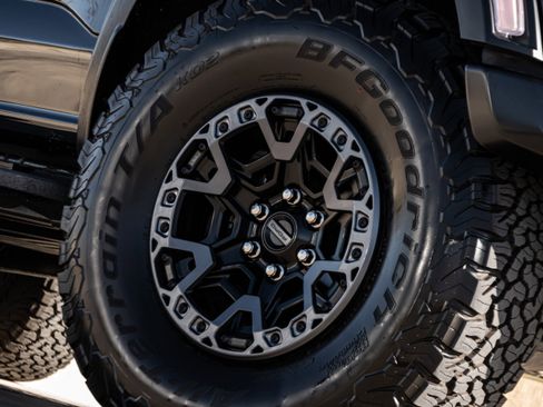 Used 2025 Ford F150 Raptor w/ Equipment Group 803A Raptor R image 40