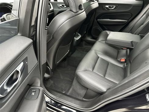 Certified 2025 Volvo XC60 B5 Plus image 22