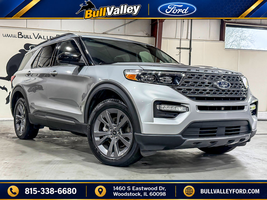 Certified 2024 Ford Explorer XLT w/ Equipment Group 202A AWD/4WD image 1