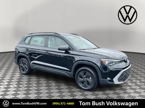 Certified 2025 Volkswagen Taos S image 1