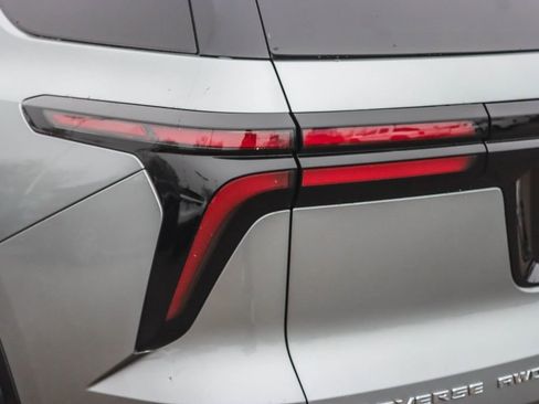 Used 2026 Chevrolet Traverse LT w/ Driver Confidence Package image 8