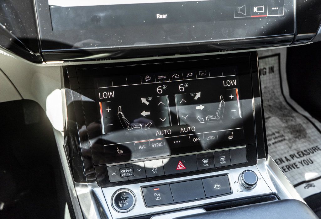 Used 2024 Audi Q8 e-tron Premium AWD/4WD image 8