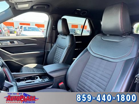 Used 2025 Ford Explorer ST-Line w/ ST-Line Street Pack AWD/4WD image 36