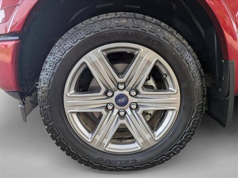 Used 2018 Ford F150 Lariat w/ Equipment Group 502A Luxury AWD/4WD image 10