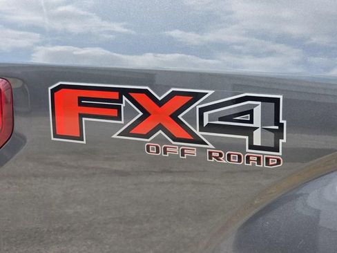 Used 2019 Ford F150 Platinum w/ Equipment Group 701A Luxury AWD/4WD image 8