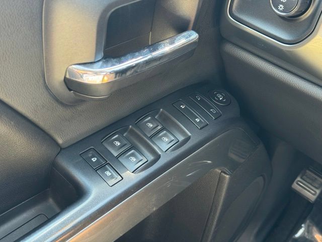 Used 2017 Chevrolet Silverado 1500 LT w/ All Star Edition AWD/4WD image 31
