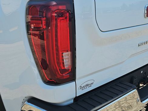 Certified 2020 GMC Sierra 2500 SLT w/ SLT Premium Plus Package AWD/4WD image 39
