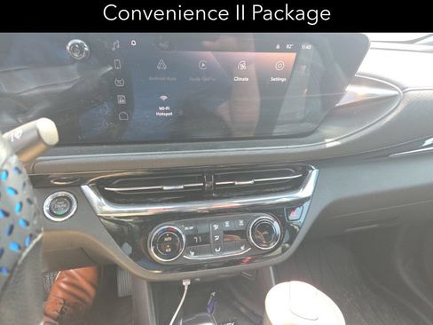 Used 2025 Buick Envista Sport Touring w/ Convenience I Package FWD image 13