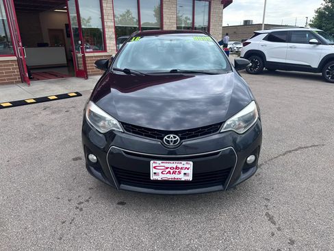 Used 2016 Toyota Corolla S FWD image 2
