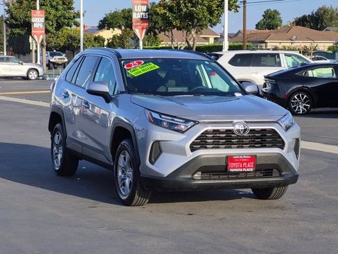Used 2025 Toyota RAV4 XLE FWD image 3