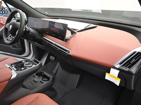 Used 2025 BMW iX M60 AWD/4WD image 18