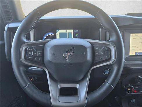 Used 2023 Ford Bronco Outer Banks w/ Sasquatch Package image 15