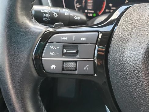 Used 2025 Honda Pilot EX-L image 15