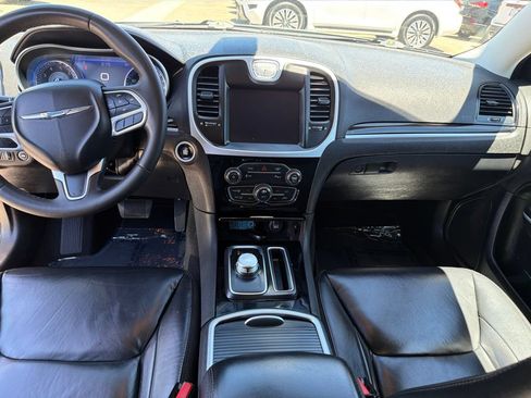 Used 2023 Chrysler 300 Touring L RWD image 23