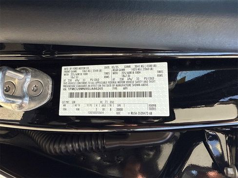 Used 2025 Ford Escape ST-Line image 33