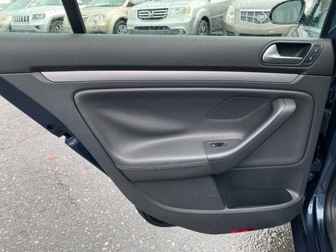 Used 2009 Volkswagen Jetta TDI FWD image 20