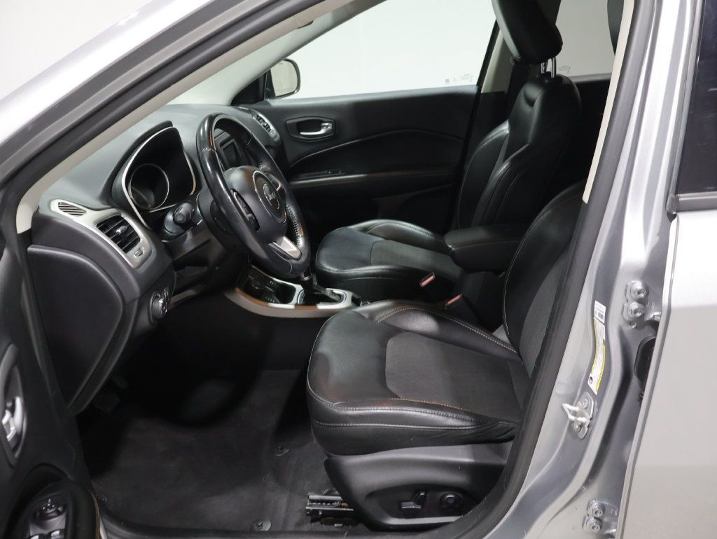 Used 2018 Jeep Compass Latitude AWD/4WD image 9