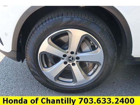 Used 2022 Mercedes-Benz GLC 300 4MATIC image 27