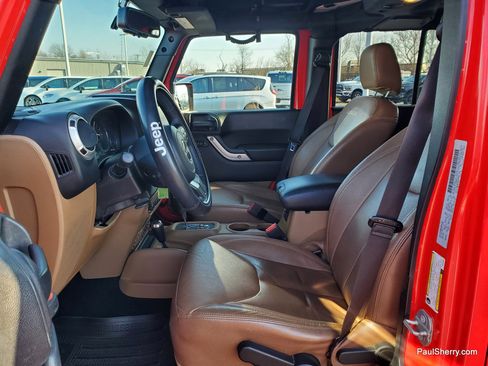 Used 2016 Jeep Wrangler Unlimited Sahara w/ Mopar Chrome Edition Group image 27