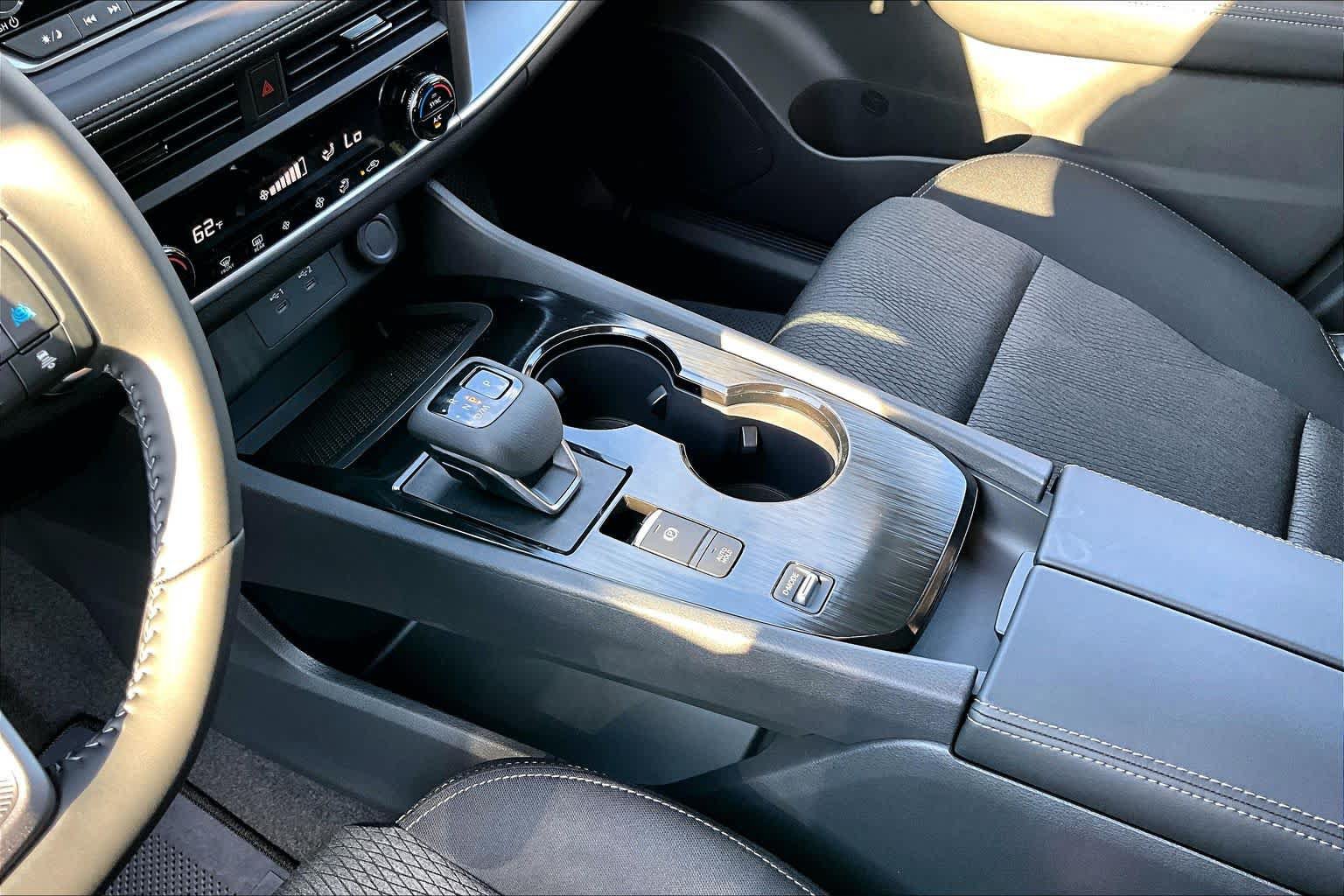 New 2027 Nissan Rogue SV FWD image 7