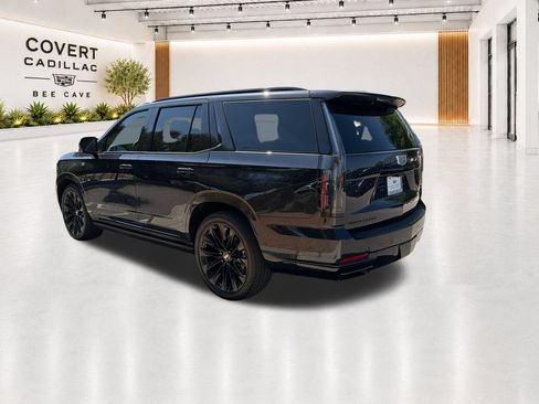 Used 2025 Cadillac Escalade Sport Platinum AWD/4WD image 11