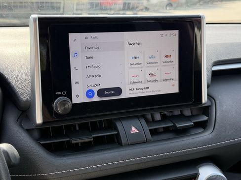 Used 2025 Toyota RAV4 LE image 21