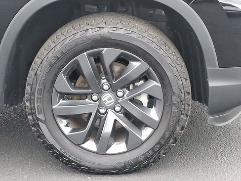 Used 2025 Honda Ridgeline Sport image 8