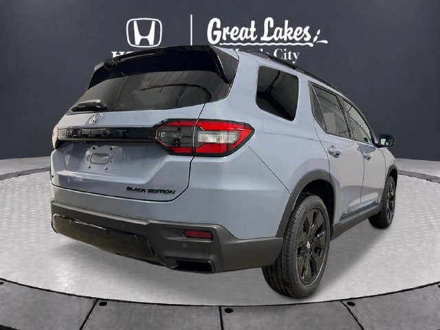 New 2026 Honda Pilot Black Edition image 5