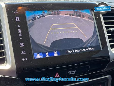 Certified 2018 Honda Pilot Touring image 31