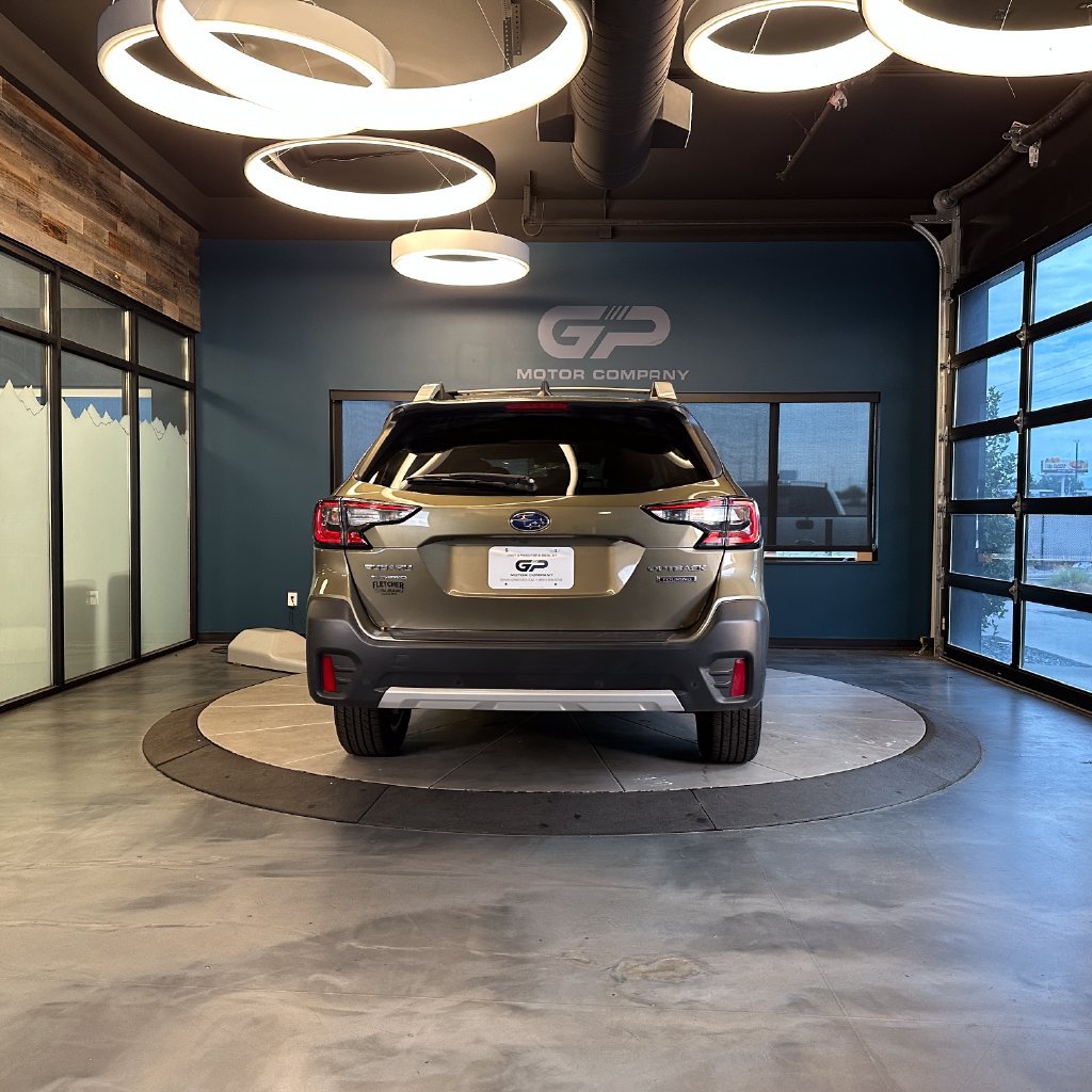 Used 2021 Subaru Outback Touring AWD/4WD image 4